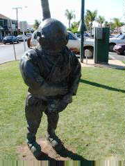 Broome diver statue